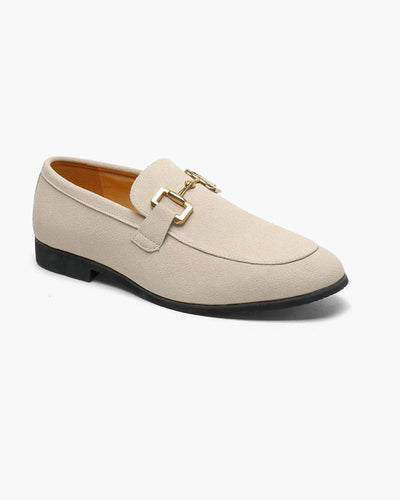 Zapatos de ante de lujo para un estilo elegante.